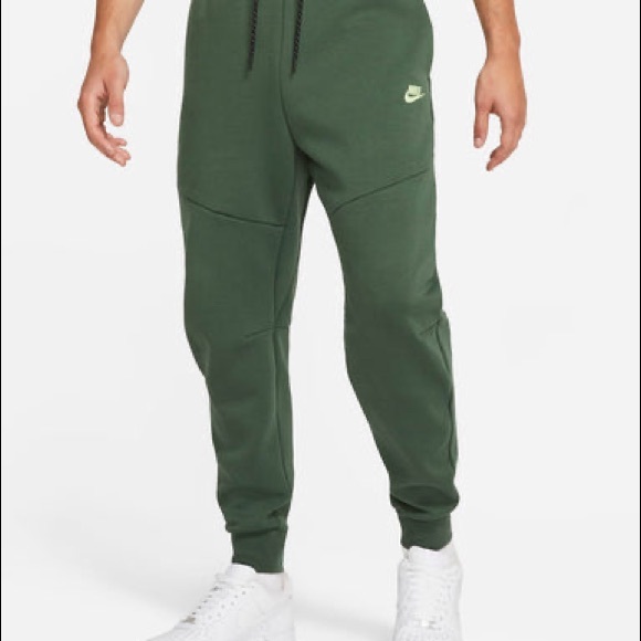 Nike Tech Fleece Full Tracksuit - Picture 4 of 9